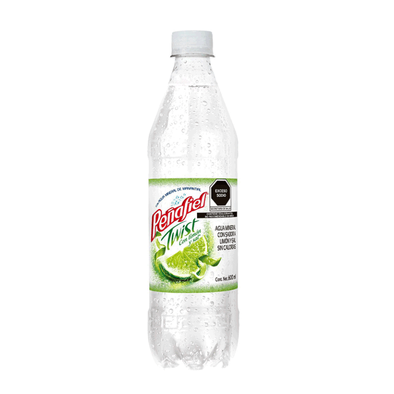 Agua mineral con un toque de limón y sal, 600 ml